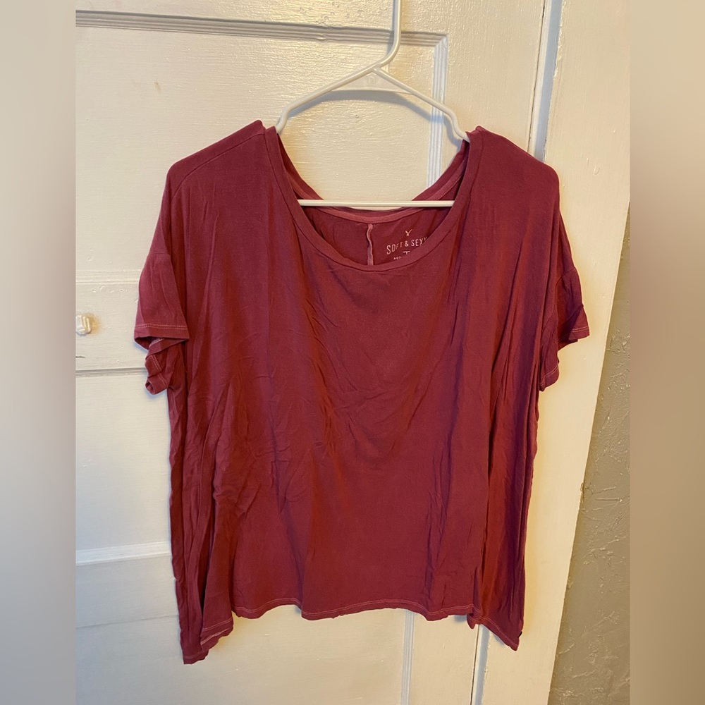 American Eagle soft and sexy tshirt for women.